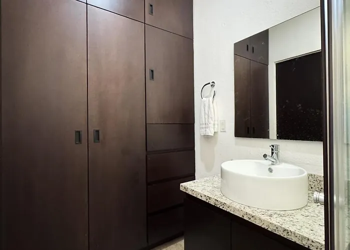 Modern 2br -3ba With Pool And Parking Villa *