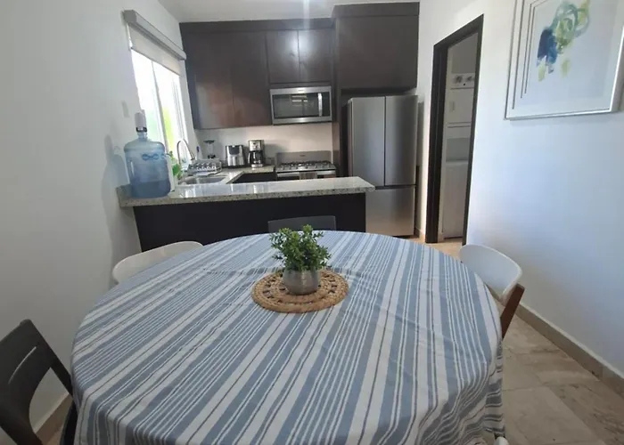 Modern 2br -3ba With Pool And Parking Villa