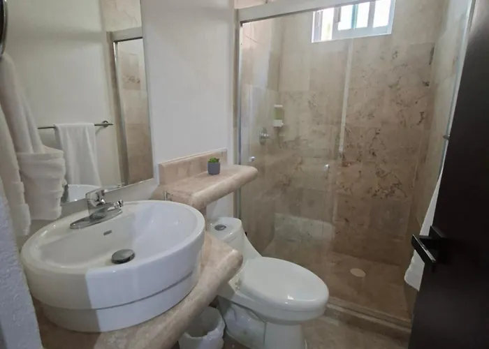 Modern 2br -3ba With Pool And Parking Villa