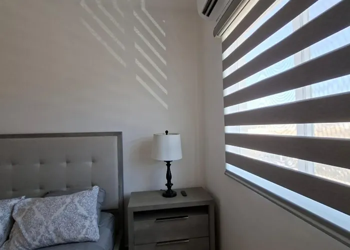 Villa Modern 2br -3ba With Pool And Parking
